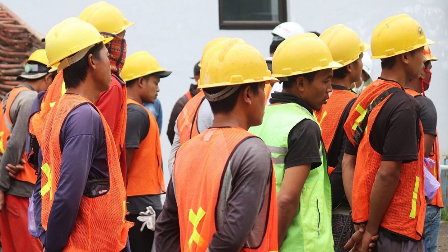 personal străin în Moldova